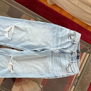 Hollister High-Rise Denim Jeans - Ultra High-Rise Dad Jean 9R / W29, L31